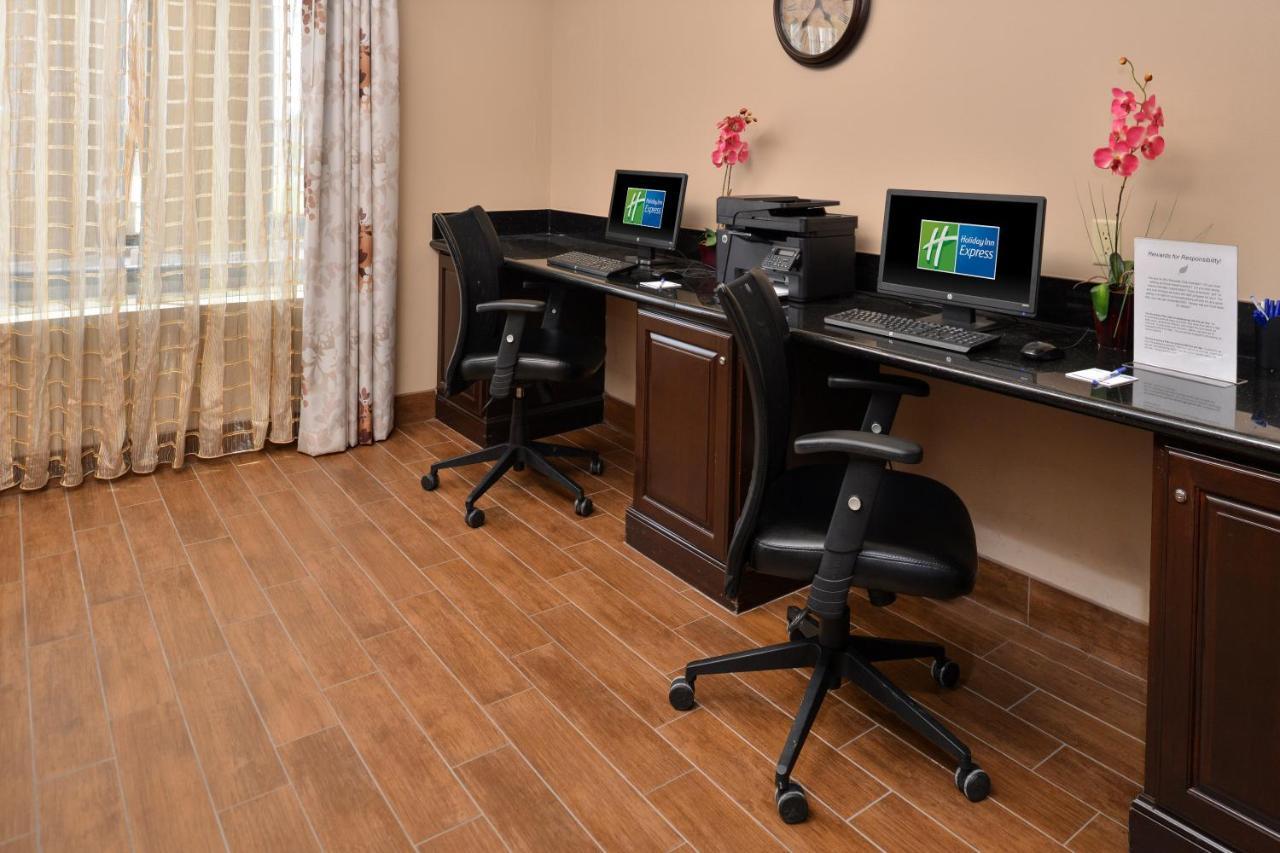 Holiday Inn Express Hotel & Suites Sherman Highway 75 By Ihg Buitenkant foto