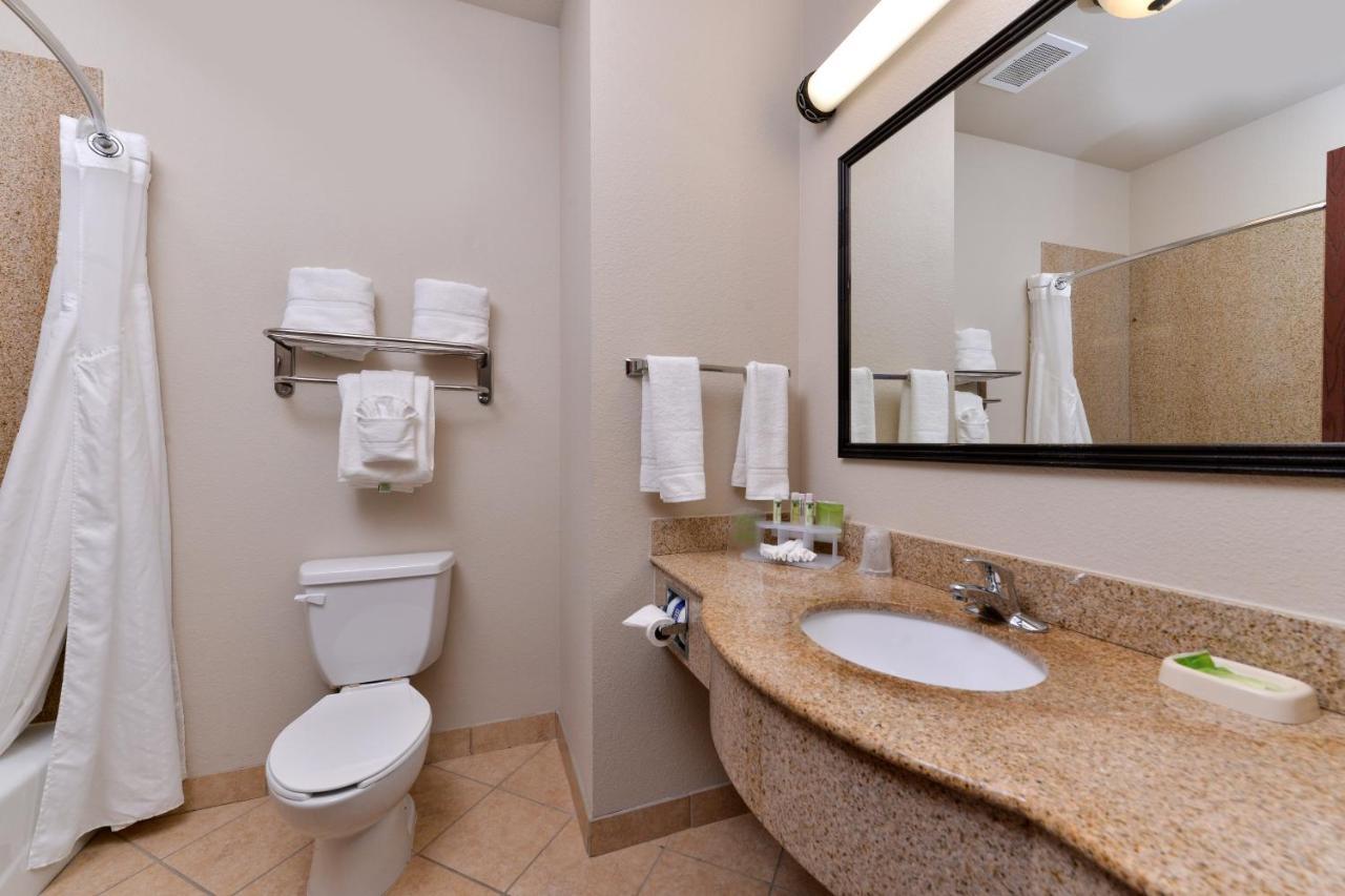 Holiday Inn Express Hotel & Suites Sherman Highway 75 By Ihg Buitenkant foto